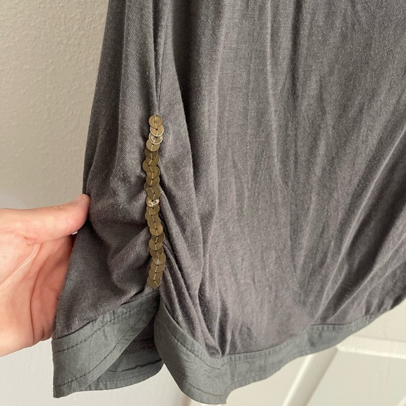 Vintage Patrick Robinson for Target size large tank with embellishments - Picture 2 of 5